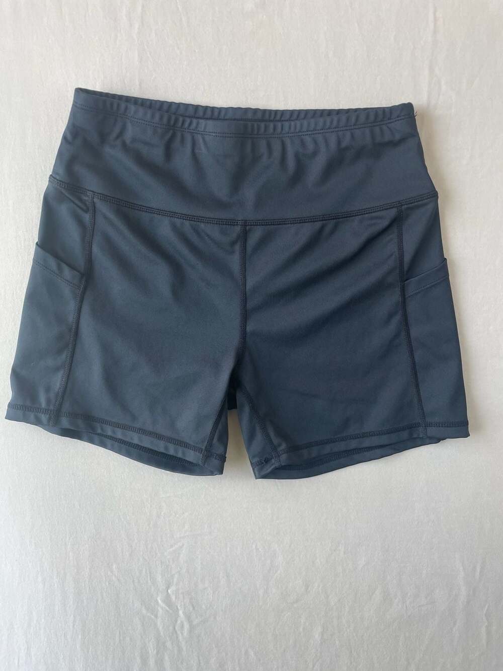 Sports Wear Black High Waist Athletic Shorts with Side Pockets Size L